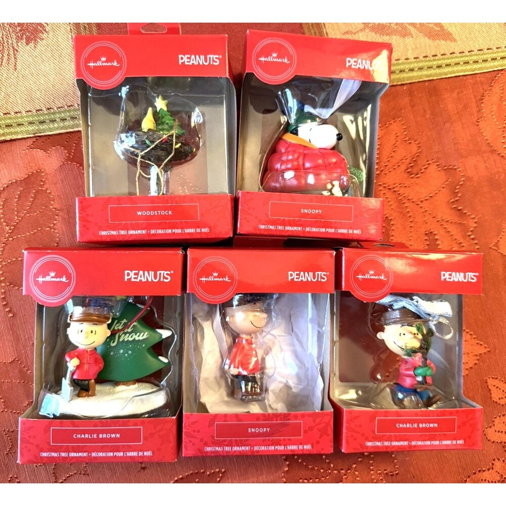 LOT OF 5 HALLMARK PEANUTS ORNAMENTS CHARLIE BROWN WOODSTOCK SNOOPY CHRISTMAS